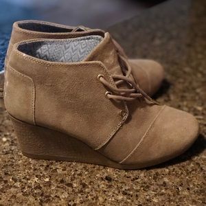Toms wedges
